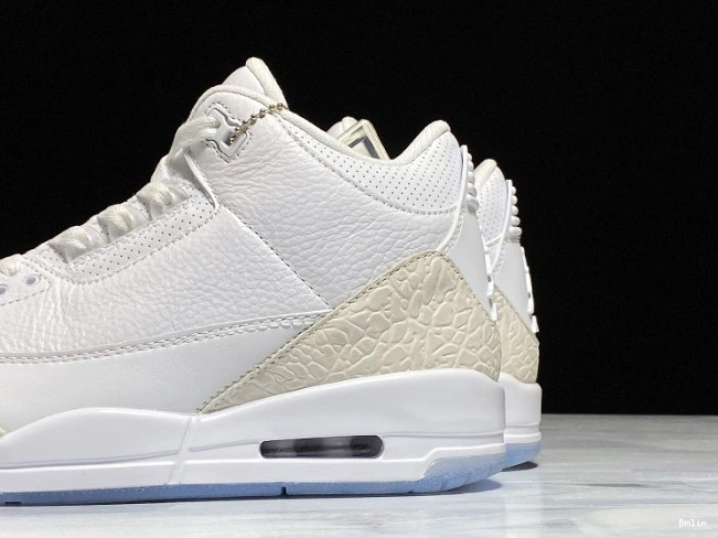 Bmlin Triple Retro 136064-111 Air Jordan White 3 0701
